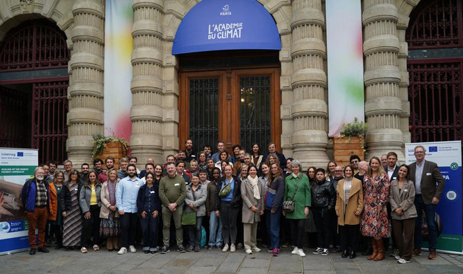 Gruppenbild der mehr als 50 Stakeholder aus EU-Mitgliedsstaaten Nord-West Europas, die sich auf Einladung des Projektes SCEPA in Paris trafen